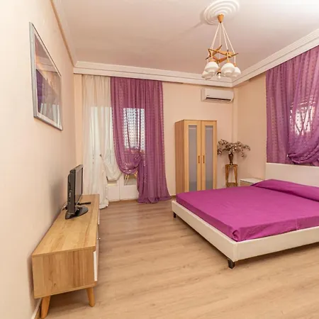 Elena's Apartamento Nea Michaniona