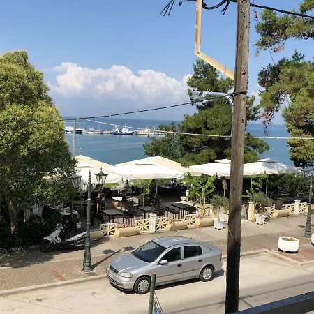 Elena's * Nea Michaniona