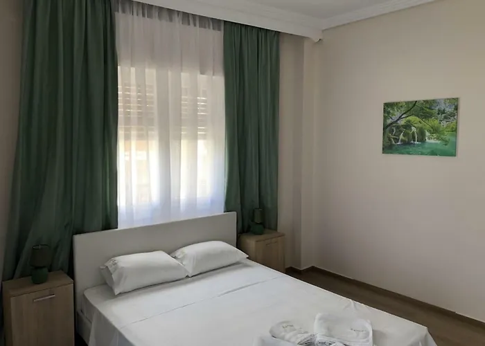 Elena's Nea Michaniona